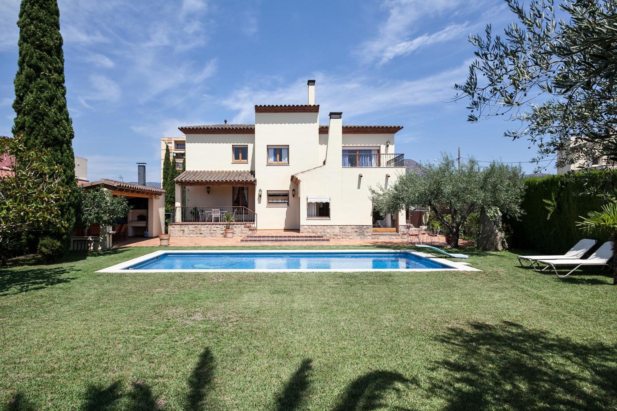 Harmony House Villa Росес Стая снимка